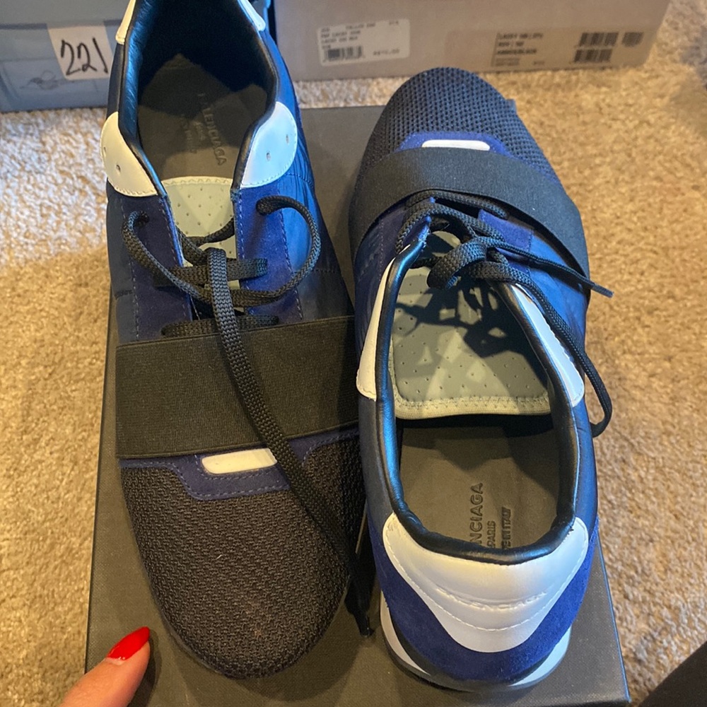 Balenciaga navy blue and black sneakers worn a handful of times size 39